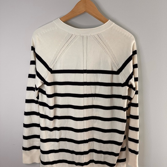Talbot’s women’s white (with black stripes) button down cardigan, size M petite - Picture 2 of 5